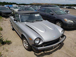 1982 FIAT 124 SPIDER