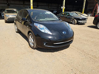 NISSAN LEAF SV 2012