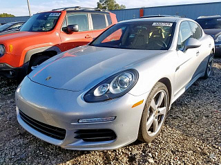 PORSCHE PANAMERA 2 2016