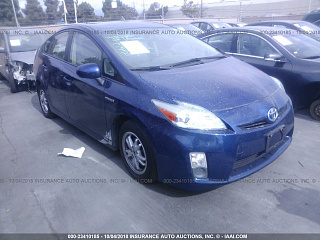   TOYOTA PRIUS, 2011